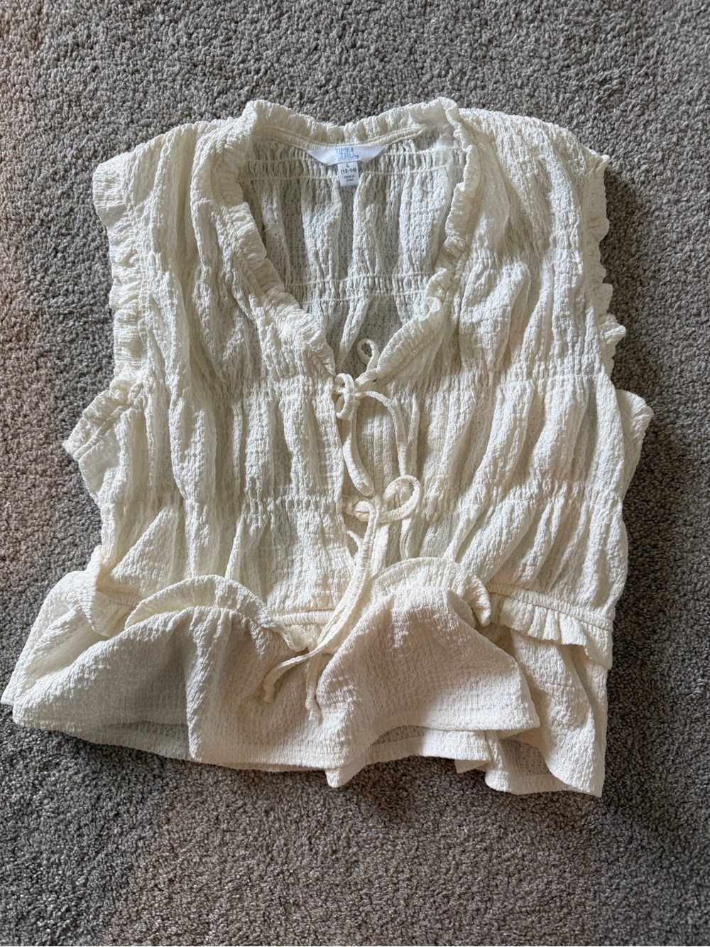 Time and Tru Cream Crinkle Tie-Front Sleeveless top